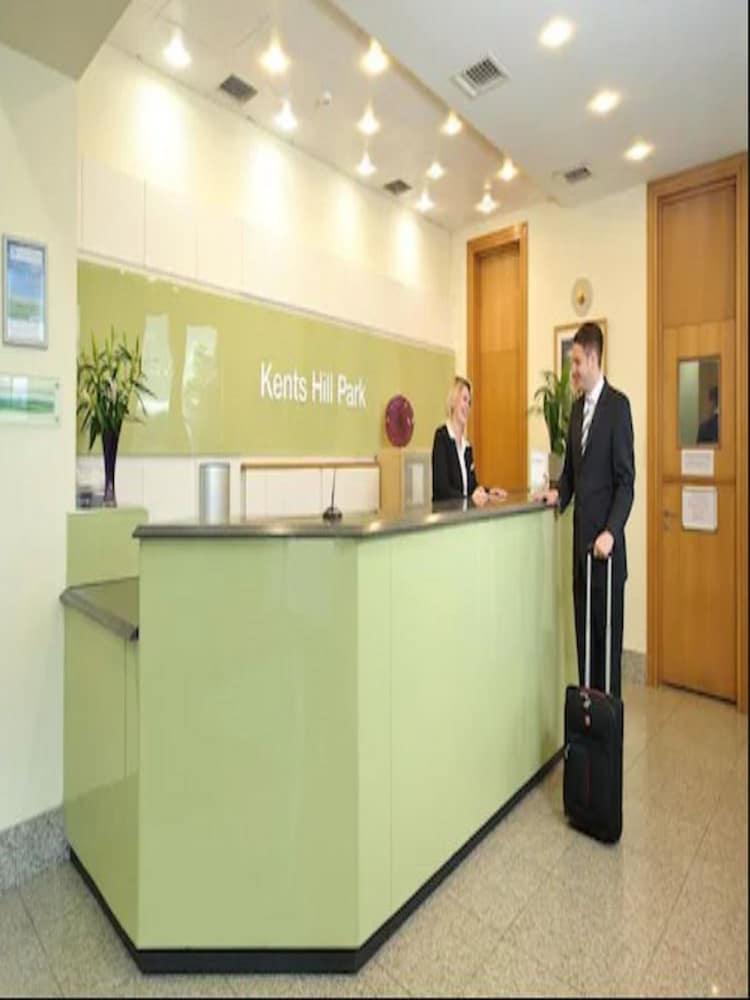 Kents Hill Park Training & Conference Centre Hotel Milton Keynes Luaran gambar