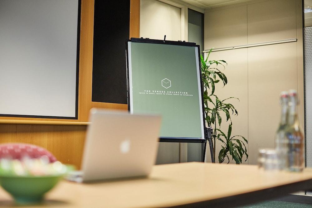 Kents Hill Park Training & Conference Centre Hotel Milton Keynes Luaran gambar